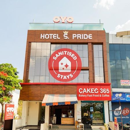 Oyo 71689 Hotel S Pride Indaur Exteriér fotografie