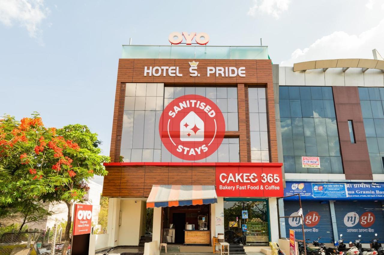 Oyo 71689 Hotel S Pride Indaur Exteriér fotografie